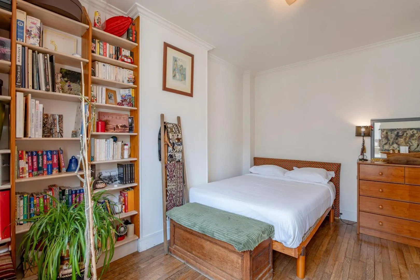 Apartment In The Heart Of Paris